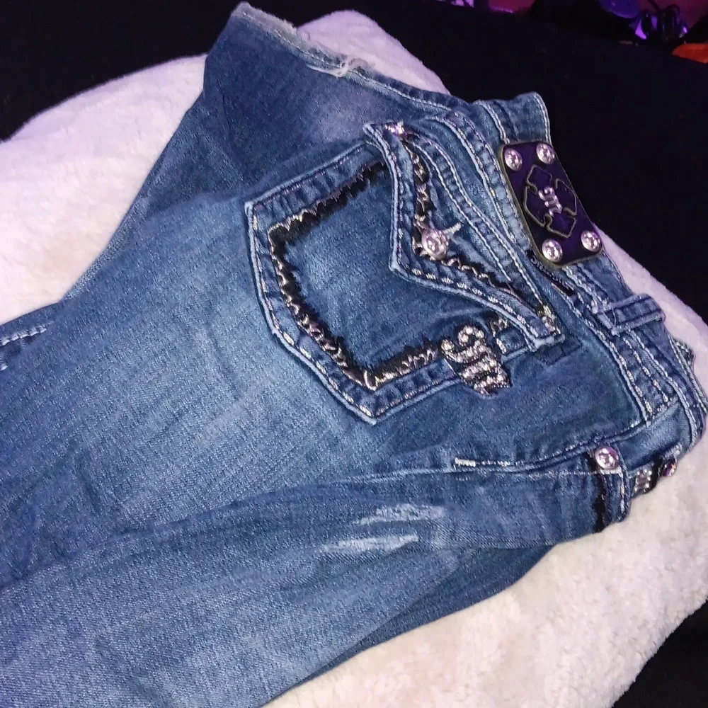 Miss Me Dark Blue Boot Cut Size 30 Jeans with Silver Accents - Picture 2 of 4